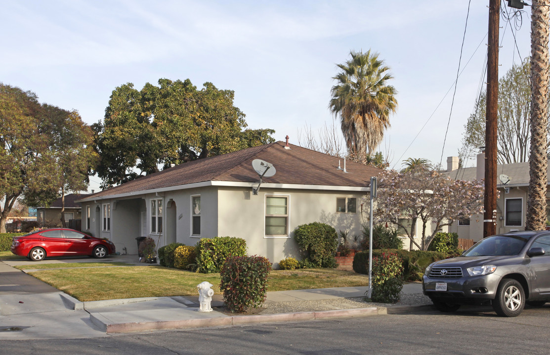 1025,1027,1041,1041-1/2,1043 in Santa Clara, CA - Building Photo