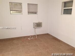 1925 Jefferson St-Unit -2 in Hollywood, FL - Building Photo - Building Photo