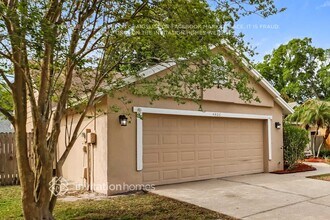 4806 Foxshire Cir in Tampa, FL - Building Photo - Building Photo