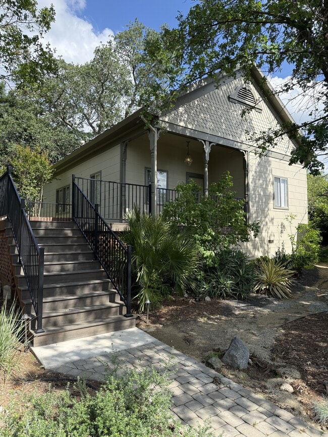 116 S Arroyo Seco St in Ione, CA - Building Photo - Building Photo