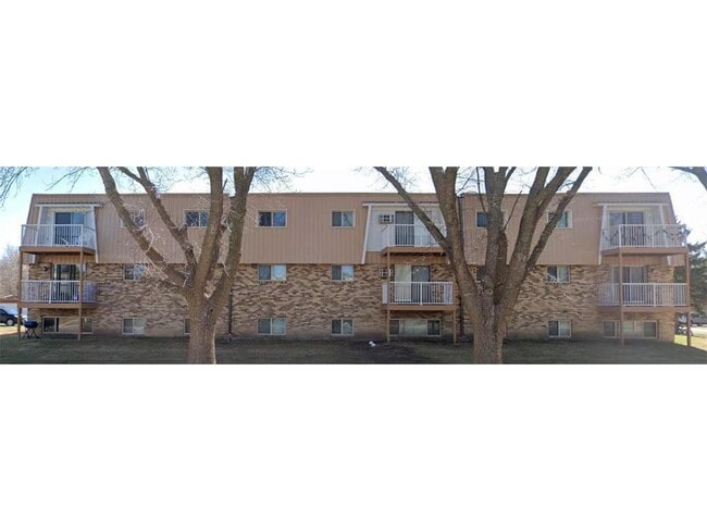 property at 901 Country Club Dr