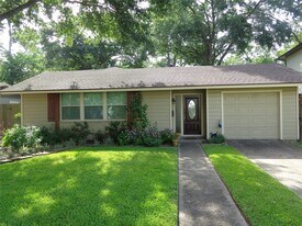 1551 Hewitt Dr in Houston, TX - Building Photo