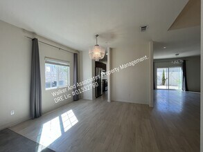 1511 Irving Ln in Santa Maria, CA - Foto de edificio - Building Photo