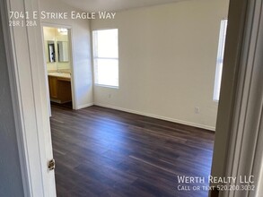 7041 E Strike Eagle Way in Tucson, AZ - Building Photo - Building Photo