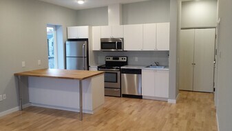 176 Cecil B. Moore Avenue, Unit # 3