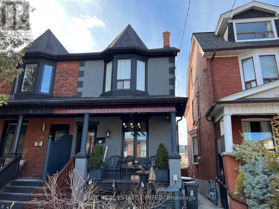 58 Russett Ave in Toronto, ON - Building Photo
