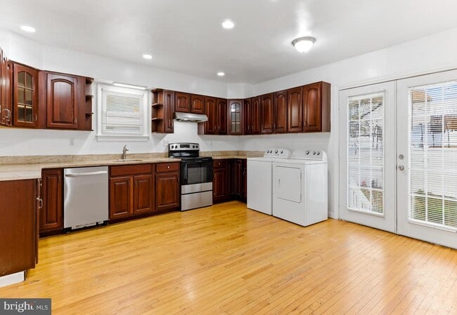 property at 107 River Rd Dr