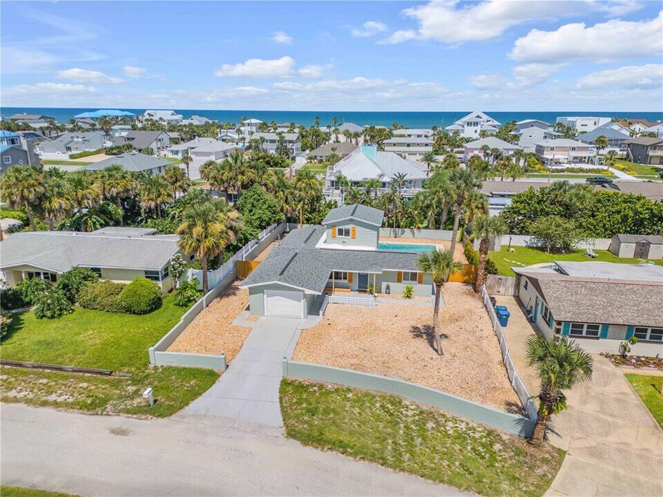 4643 Katy Dr in New Smyrna Beach, FL - Building Photo