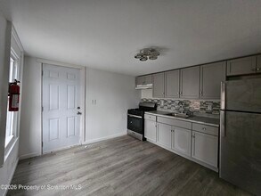 1515 Brick Ave in Scranton, PA - Building Photo - Building Photo