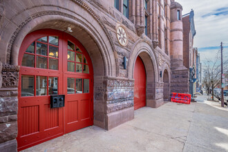 THE FIREHOUSE - 1221 N 4th St in Philadelphia, PA - Foto de edificio - Building Photo