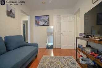 230 Walnut St in Newton, MA - Foto de edificio - Building Photo