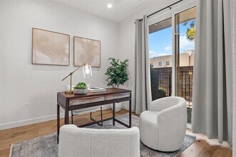 4545 Bowser Ave in Dallas, TX - Building Photo - Building Photo