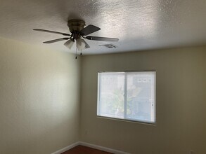 5297 Tipper Ave in Las Vegas, NV - Building Photo - Building Photo