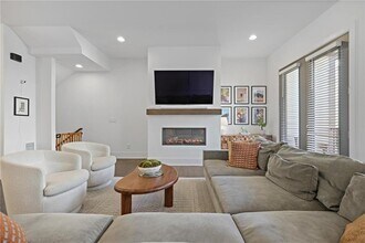 1332 Booth Ave NW in Atlanta, GA - Building Photo - Building Photo