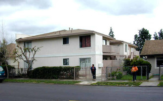 416 E Walnut St in Santa Ana, CA - Building Photo