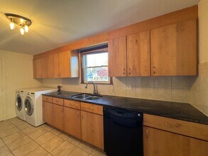 15 Patrick St, Unit 1 in Arlington, MA - Foto de edificio - Building Photo