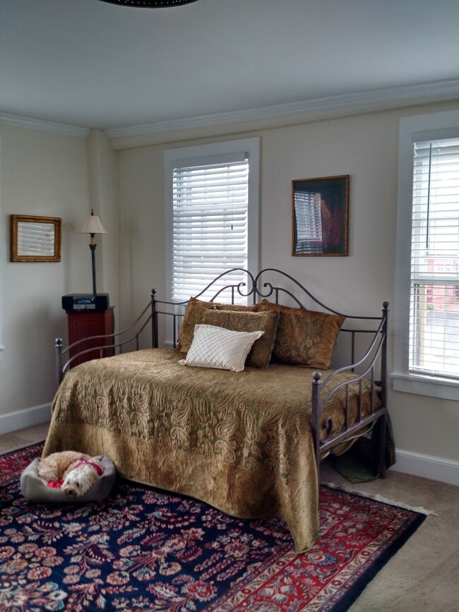 405 The Hill, Unit #1 in Portsmouth, NH - Foto de edificio - Building Photo