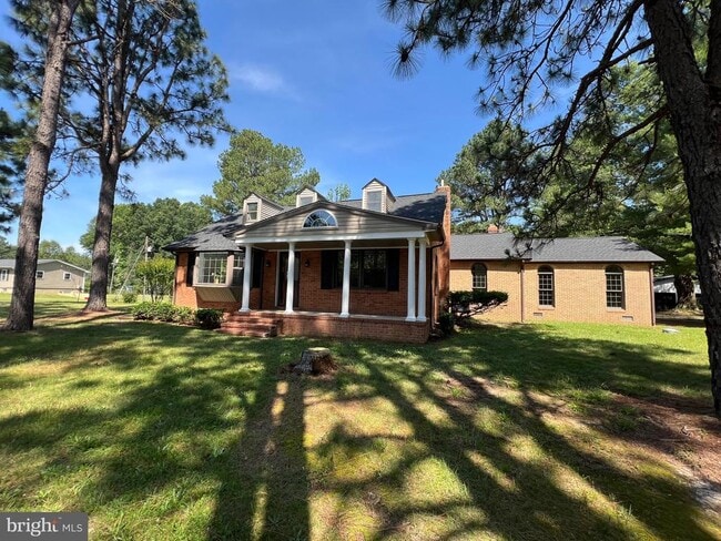 property at 9872 Red Hill Rd