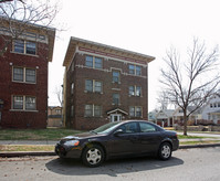 Charlotte Park in Kansas City, MO - Foto de edificio - Building Photo