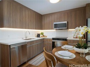 1515 Liona St in Honolulu, HI - Building Photo - Building Photo