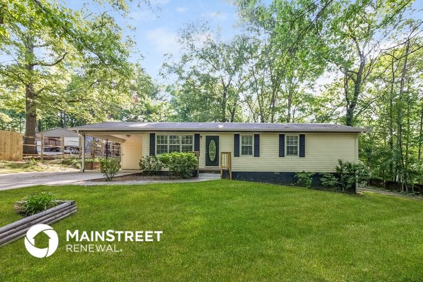 399 Shady Brook Dr in Canton, GA - Building Photo