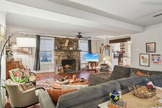 916 East End Rd in Newton, NJ - Building Photo - Building Photo