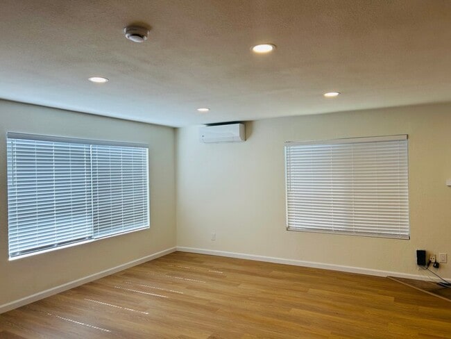 2811 E 11th St in National City, CA - Foto de edificio - Building Photo