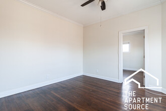 923 W Waveland Ave, Unit 3B in Chicago, IL - Building Photo - Building Photo
