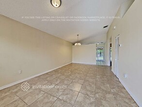 21441 SW 88th Ave in Cutler Bay, FL - Foto de edificio - Building Photo
