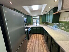 5915 Laredo St in Las Vegas, NV - Building Photo - Building Photo