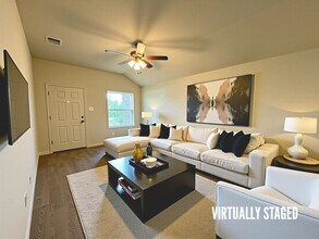 5804 Rustler Dr in Killeen, TX - Building Photo - Building Photo