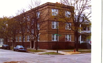 3534-3540 W Cullom Ave Apartments