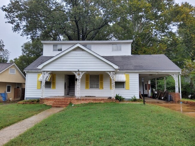 property at 3998 Queensbury Cir