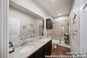 1100-1102 Stanley Wy in Seguin, TX - Building Photo - Building Photo
