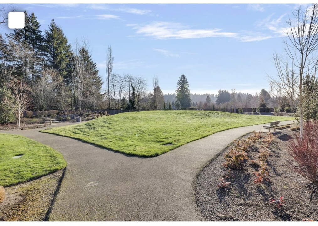 12720 SE 172nd Ave in Happy Valley, OR - Building Photo