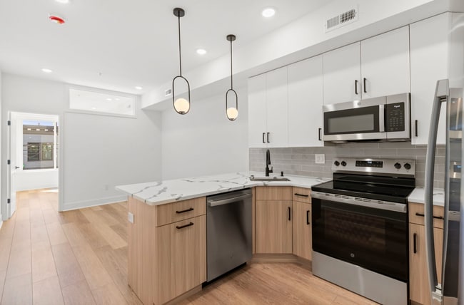 2631 Cecil B Moore Ave, Unit 3 in Philadelphia, PA - Building Photo - Building Photo