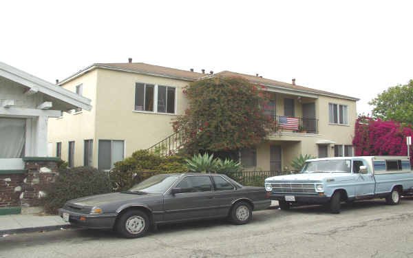 113 Clubhouse Ave in Venice, CA - Building Photo