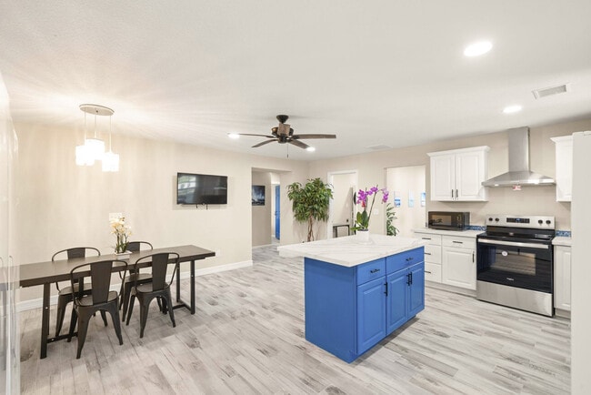 1307 Diplomat Way in Houston, TX - Building Photo - Building Photo