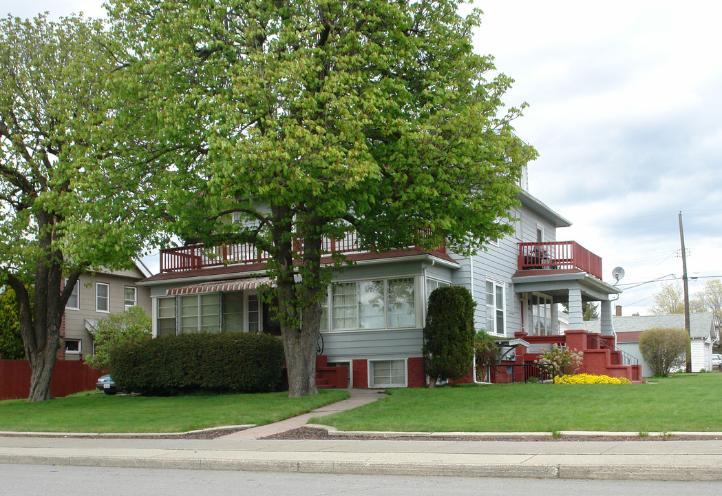 806 W York Ave in Spokane, WA - Foto de edificio