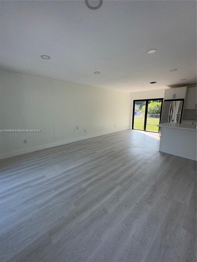 2983 NW 191st Terrace in Miami Gardens, FL - Building Photo - Building Photo