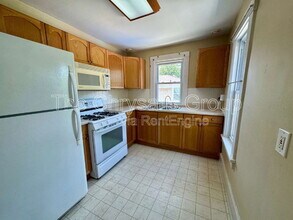 738 E Main St in Ottawa, IL - Building Photo - Building Photo