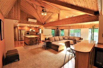 942 E 19th Ave in Spokane, WA - Building Photo - Building Photo