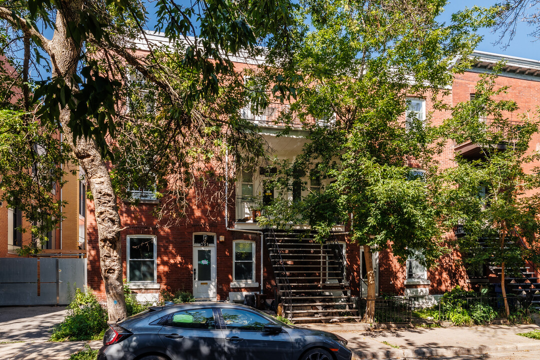 747 Irène Rue in Montréal, QC - Building Photo