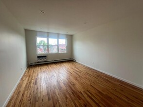 48-32 65th St in Queens, NY - Building Photo - Building Photo