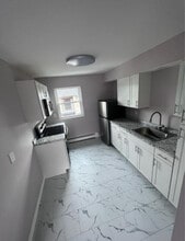 14 Passaic Ave in Nutley, NJ - Building Photo - Building Photo