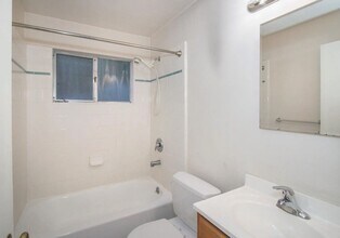 536 Hawthorne Ave in Palo Alto, CA - Building Photo - Building Photo