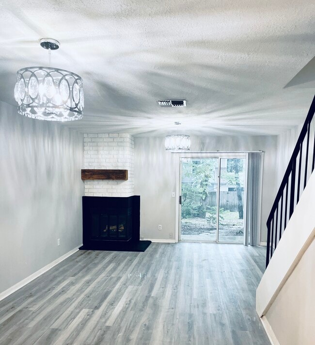 11345 Regal Square Dr in Temple Terrace, FL - Building Photo - Building Photo