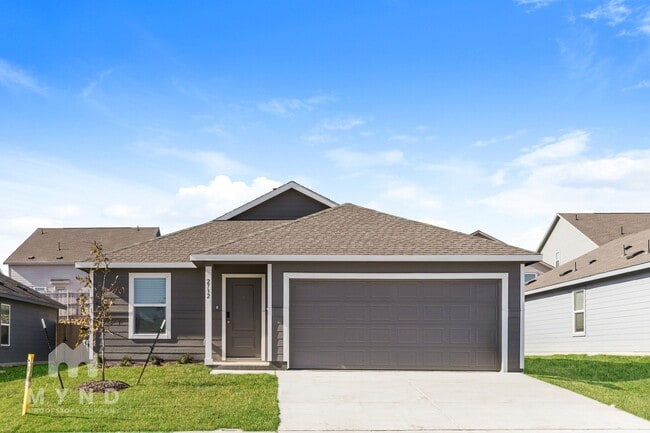 property at 2732 Ctr Crk Ln