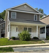 1768 W Countryside Ln