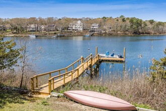 235 Edgewater Dr W in Falmouth, MA - Building Photo - Building Photo